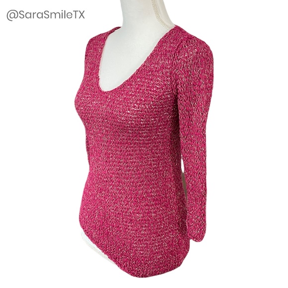 PORTMANS AUSTRALIA Pink Metallic Gold Open Knit Asymmetric Hem Sweater - Picture 5 of 13